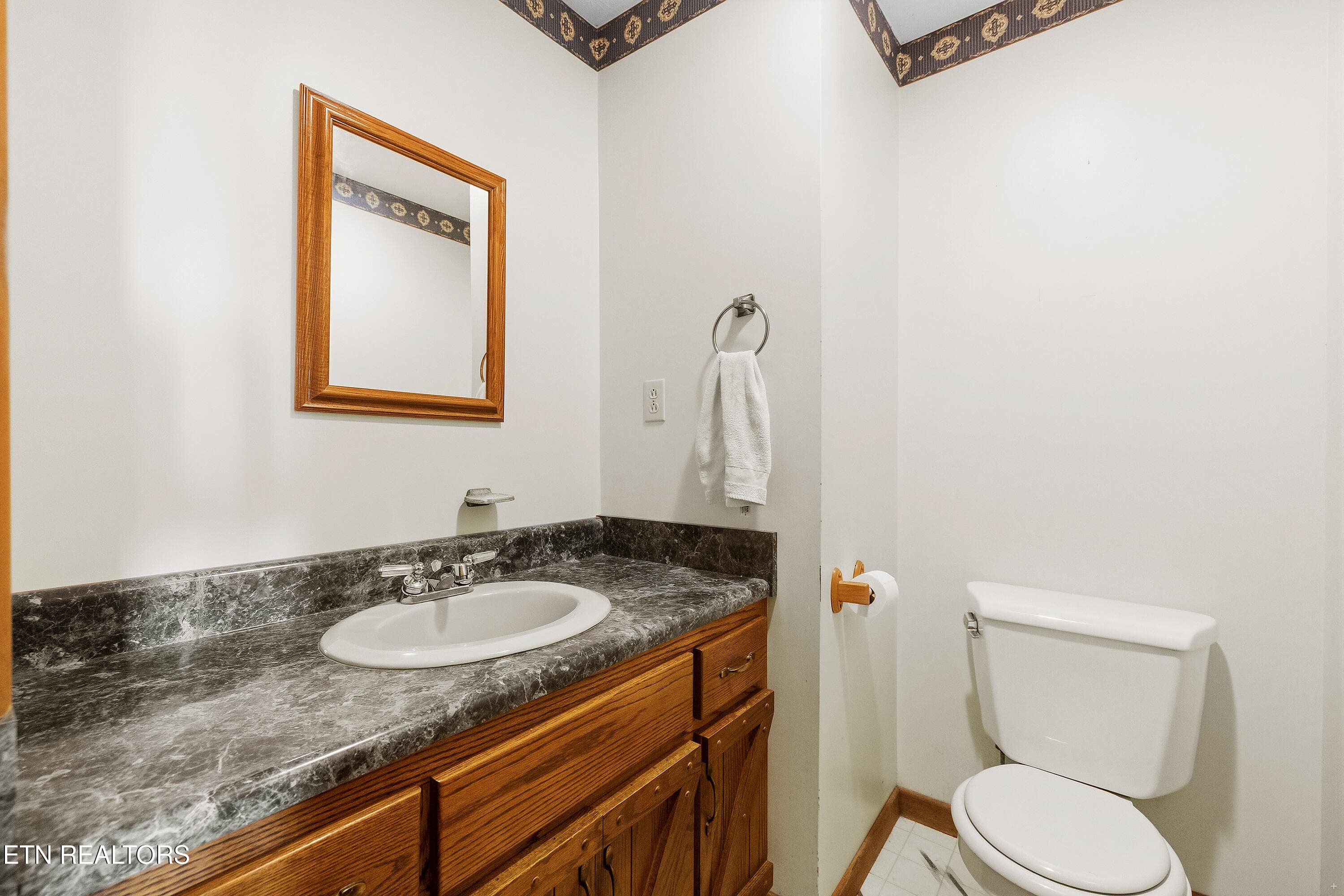 Main Level Half Bathroom - 2460 Northern Rd, New Market, TN 37820, New Market