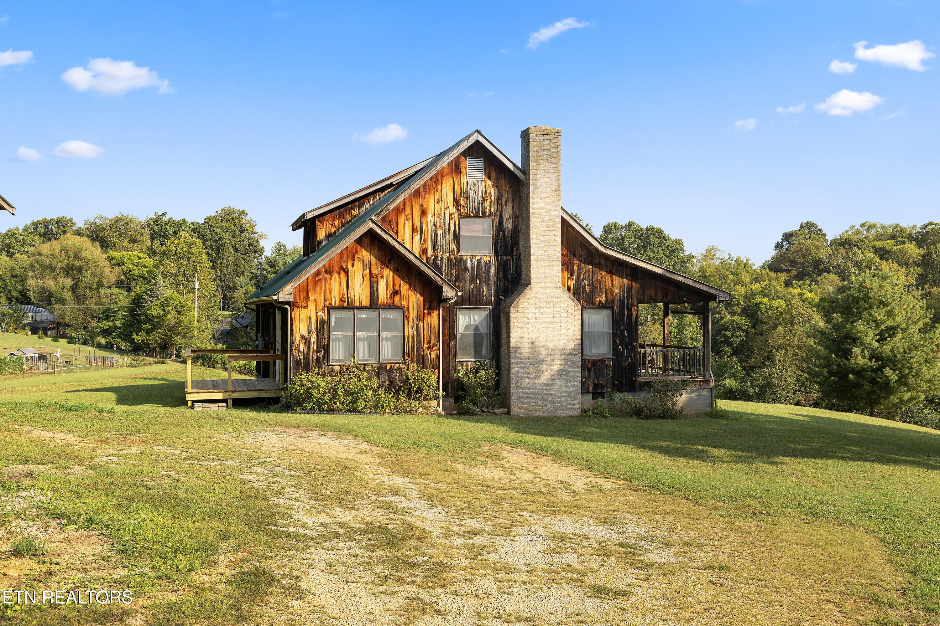 Side Exterior - 2460 Northern Rd, New Market, TN 37820, New Market