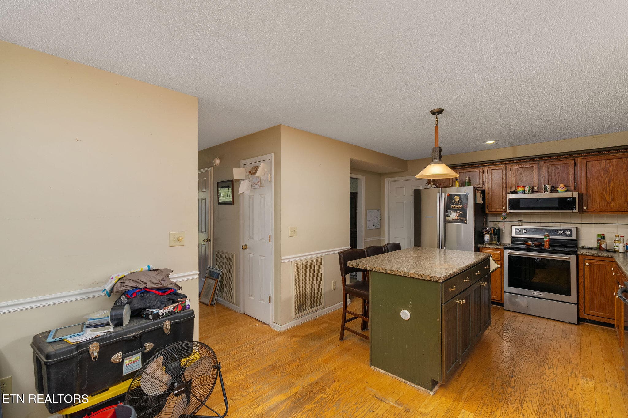 KITCHEN - 212 Pickens Rd, Kingsport, TN 37663, Kingsport