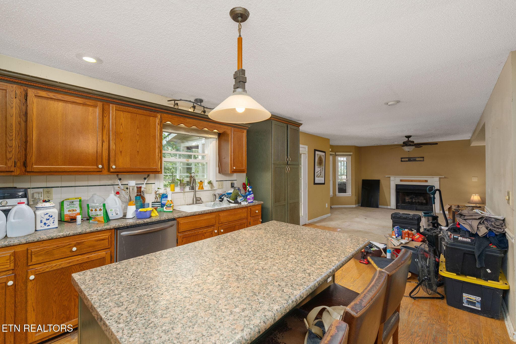 KITCHEN - 212 Pickens Rd, Kingsport, TN 37663, Kingsport