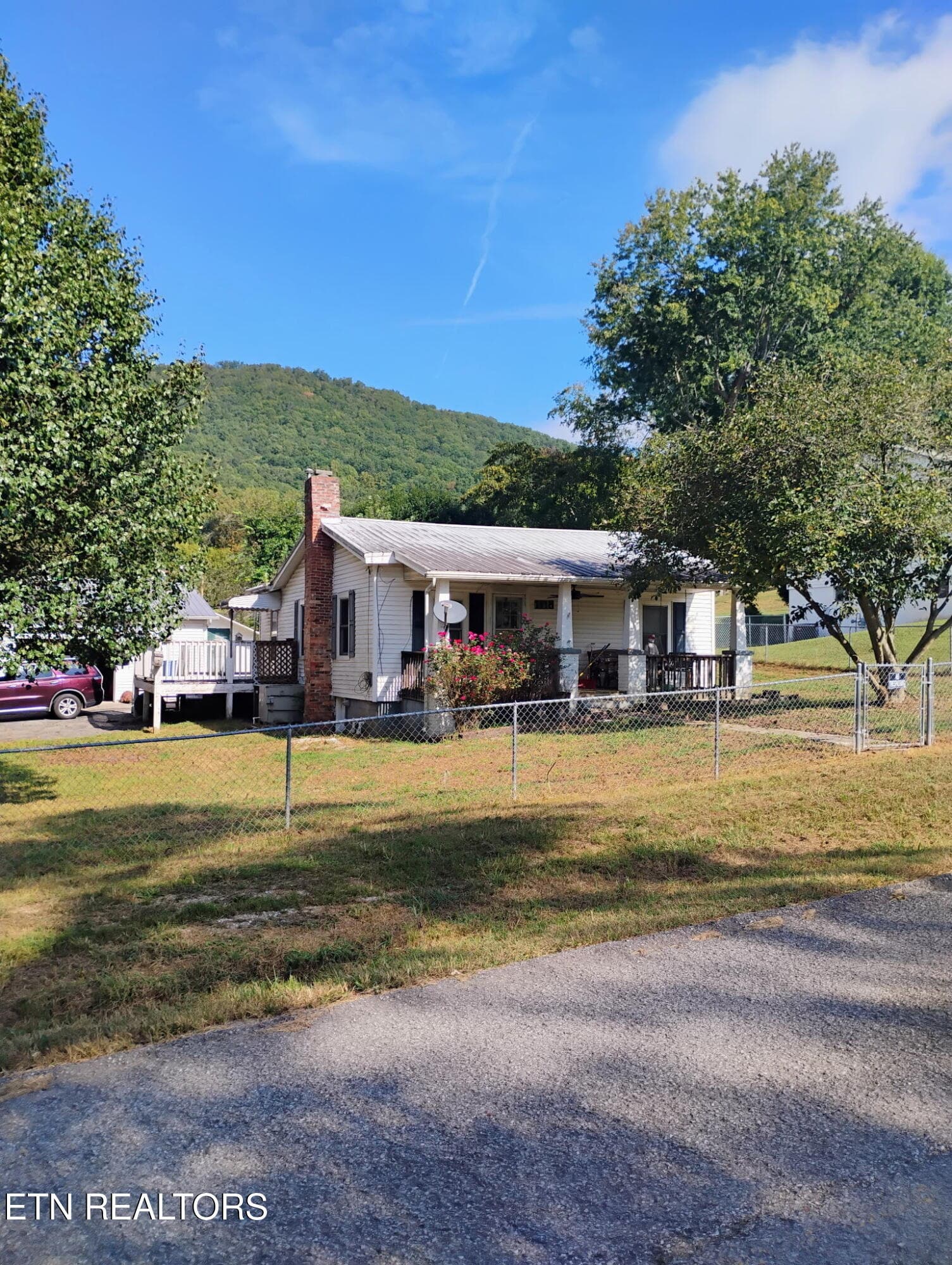 1_1 - 1116 W Walden St, LaFollette, TN 37766, LaFollette