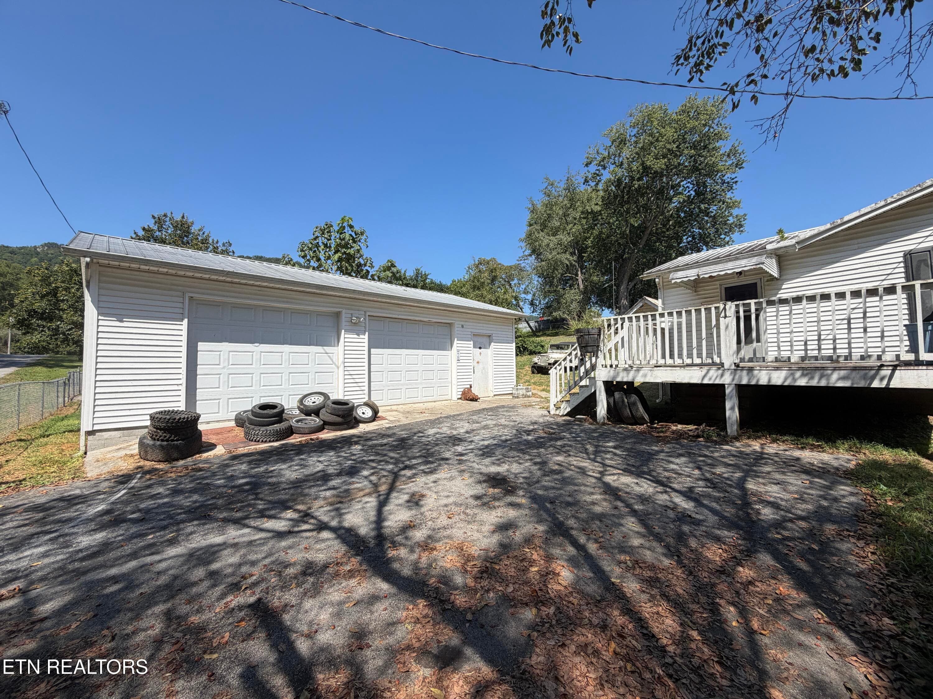 IMG_9586 - 1116 W Walden St, LaFollette, TN 37766, LaFollette