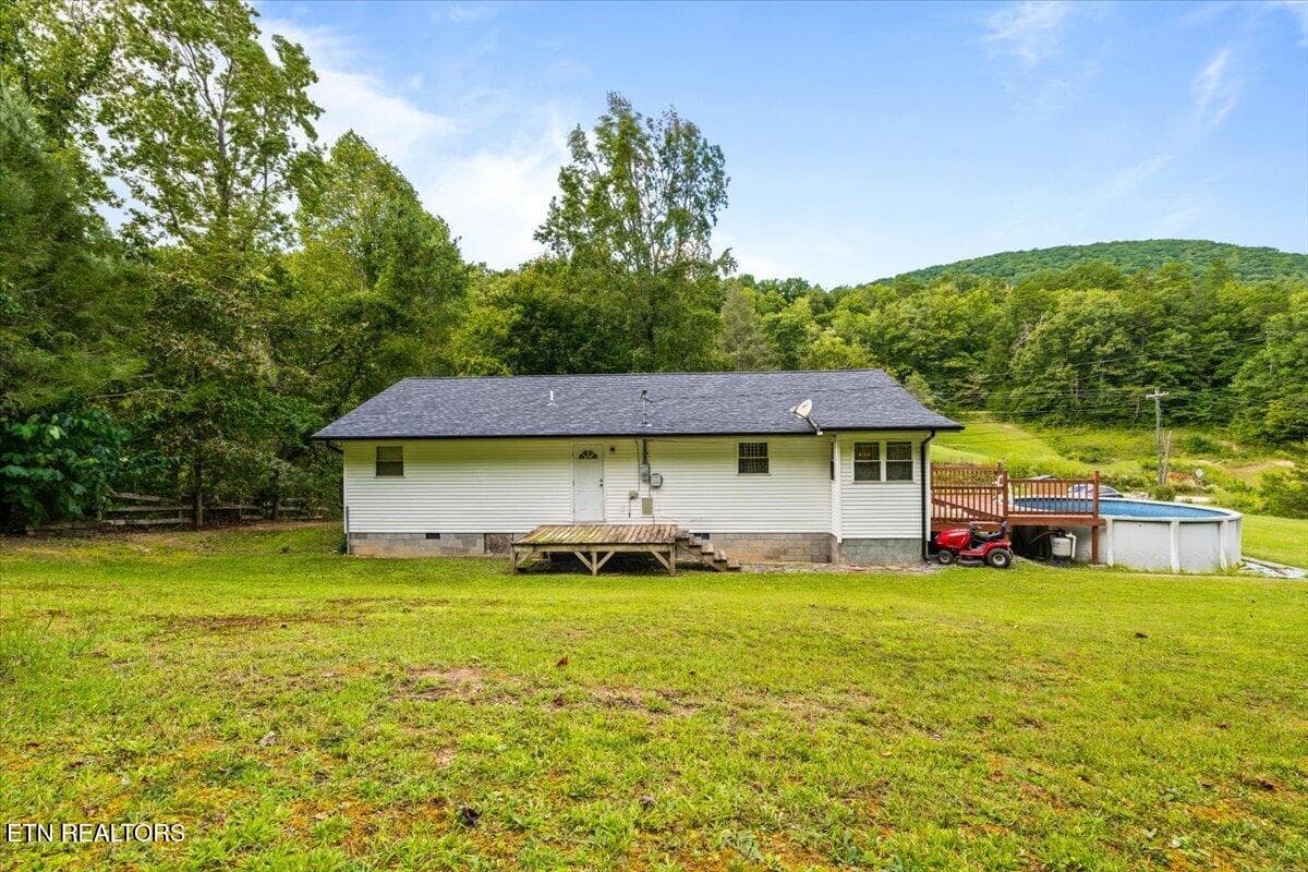 Back Yard - 4367 Highway 297, Newcomb, TN 37819, Newcomb