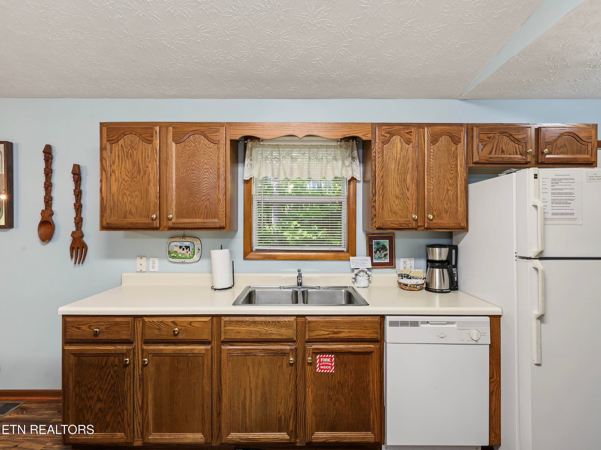 IMG_2645 LR - 1533 Honey Bee Cove Way, Pigeon Forge, TN 37863