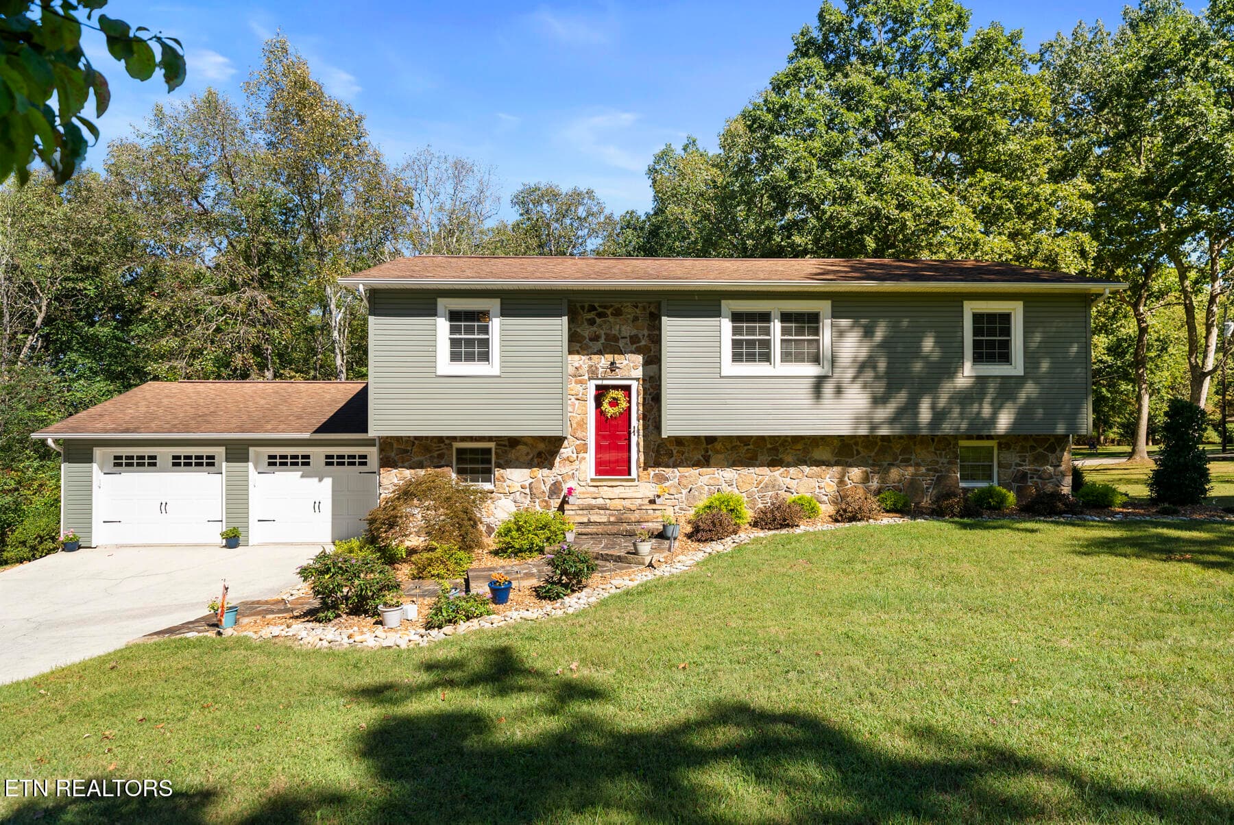 71 Cardinal Loop, Crossville, TN 38555