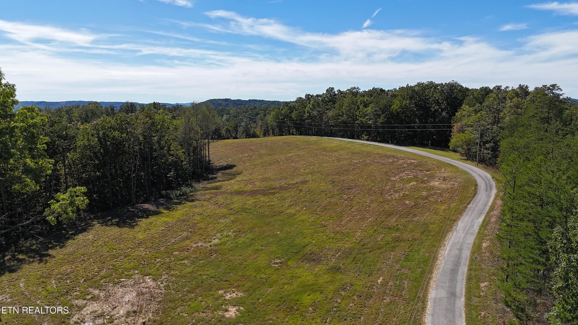 277 Burnt Tree Lane, Crawford, TN 38554