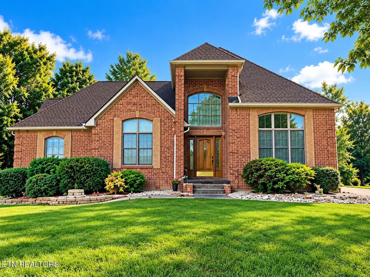 2961 Forge Ridge Rd, Harrogate, TN 37752