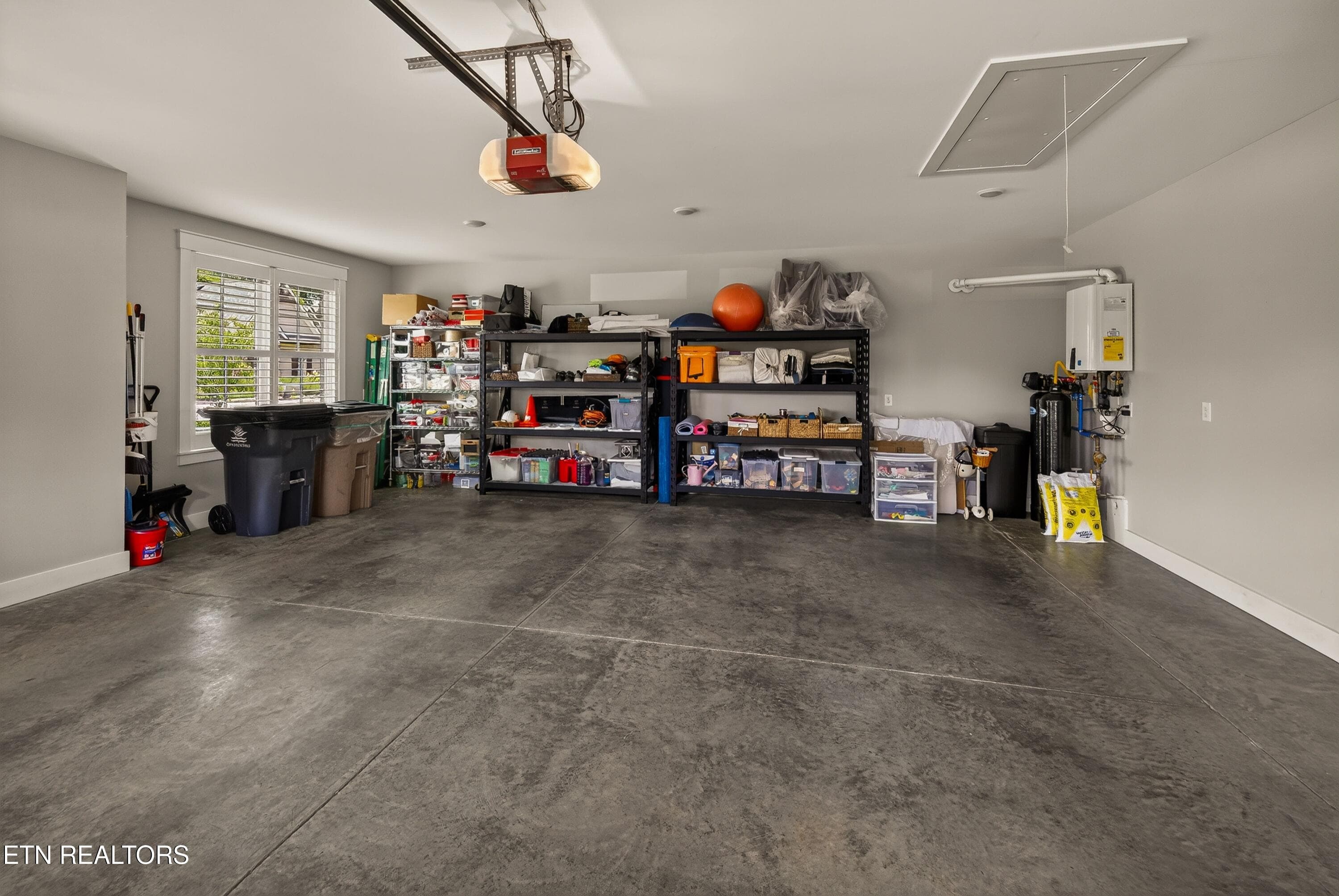 garage area - 1305 Legacy Cove Way, Knoxville, TN 37919