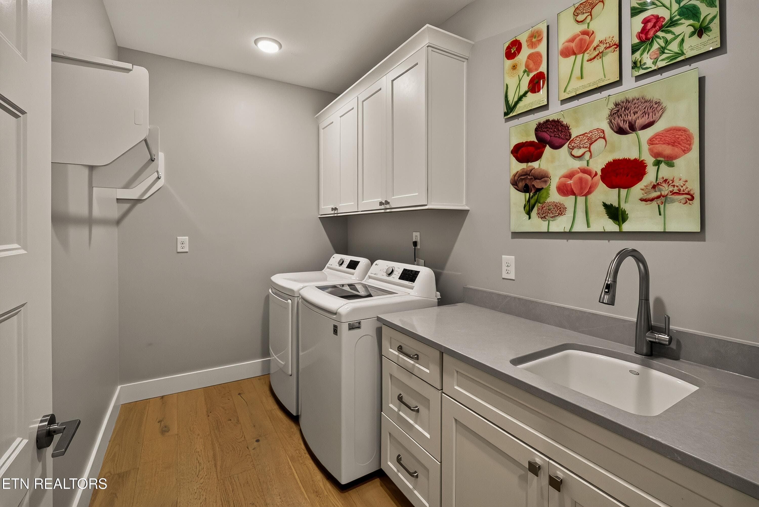 laundry - 1305 Legacy Cove Way, Knoxville, TN 37919