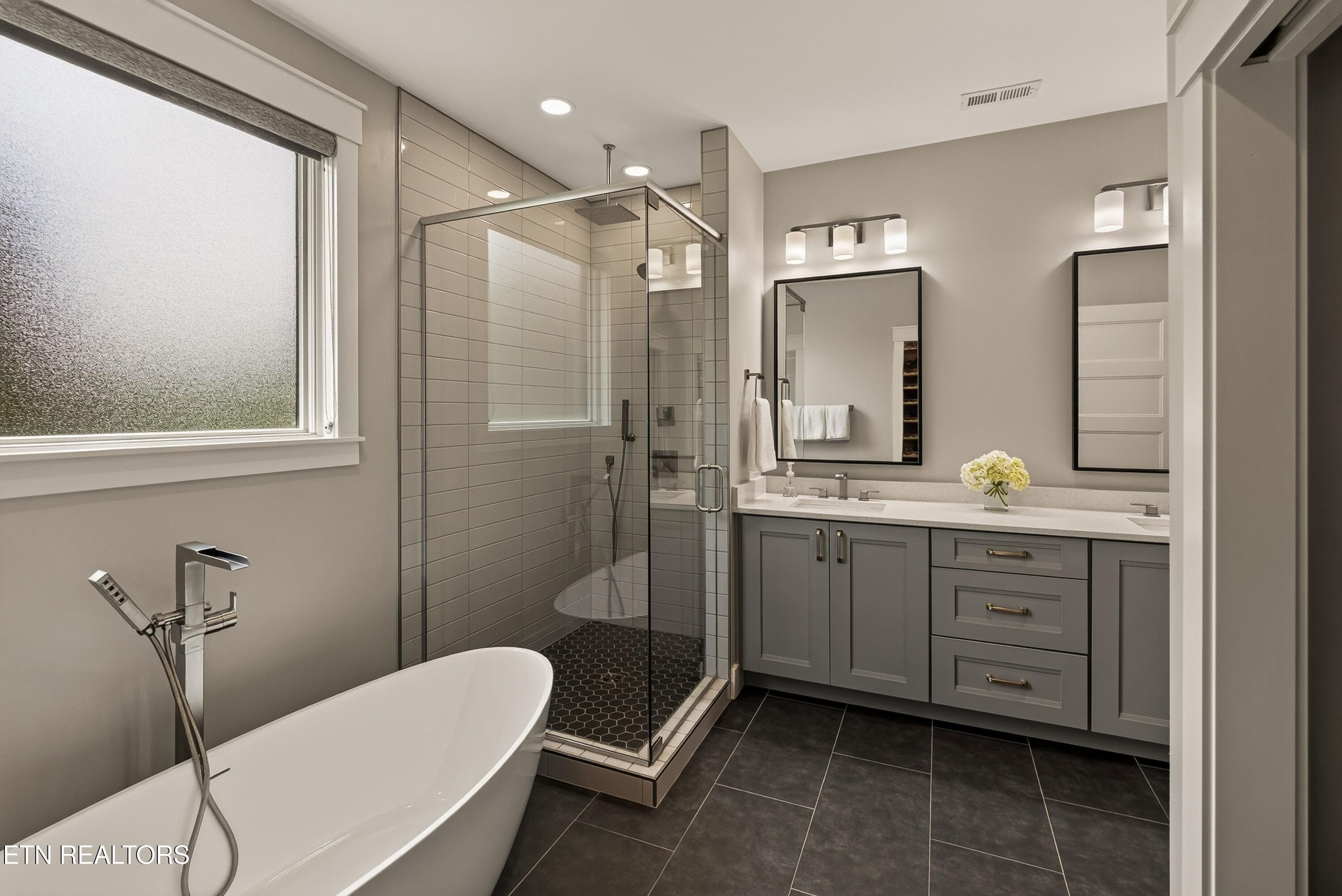 primary bath - 1305 Legacy Cove Way, Knoxville, TN 37919