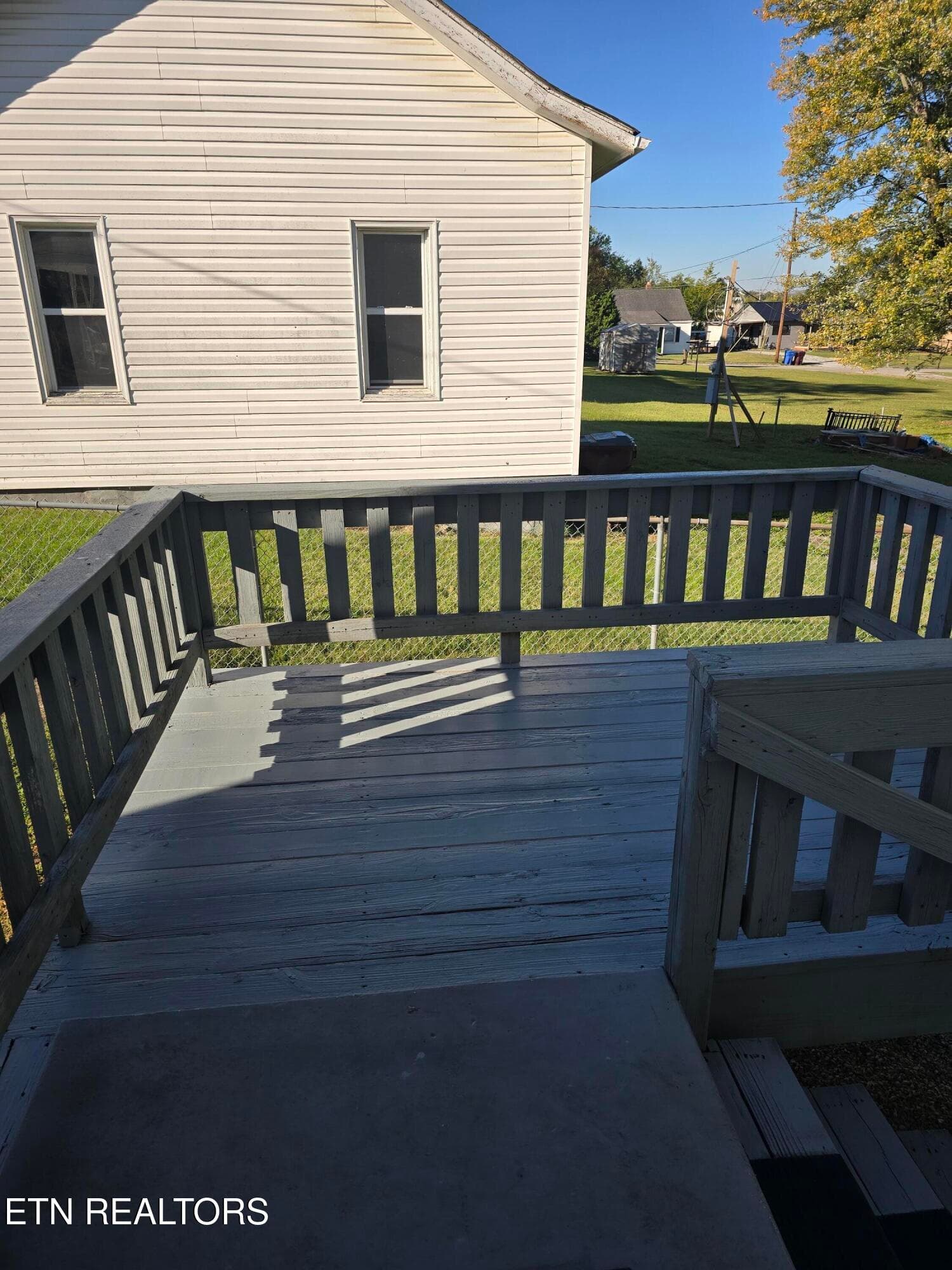 DECK BOARDS REPAIRED - 248 Hannum St, Alcoa, TN 37701