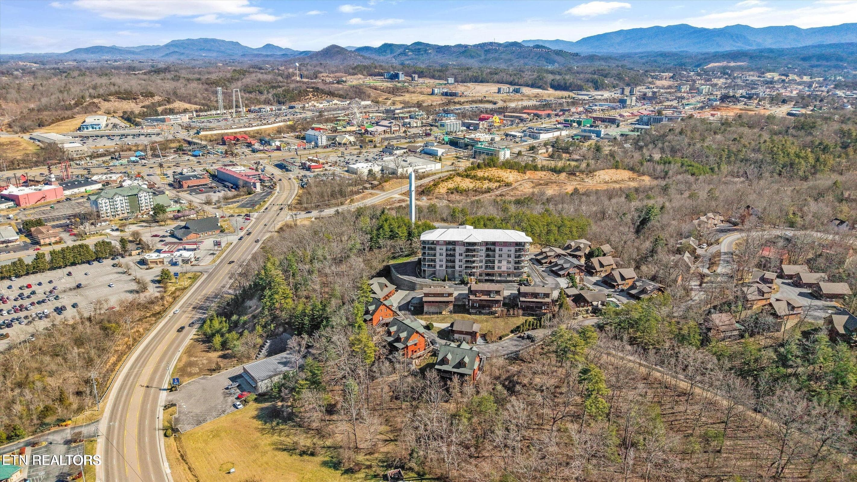 Big Bear 5 - 442 Big Bear Way, Pigeon Forge, TN 37863