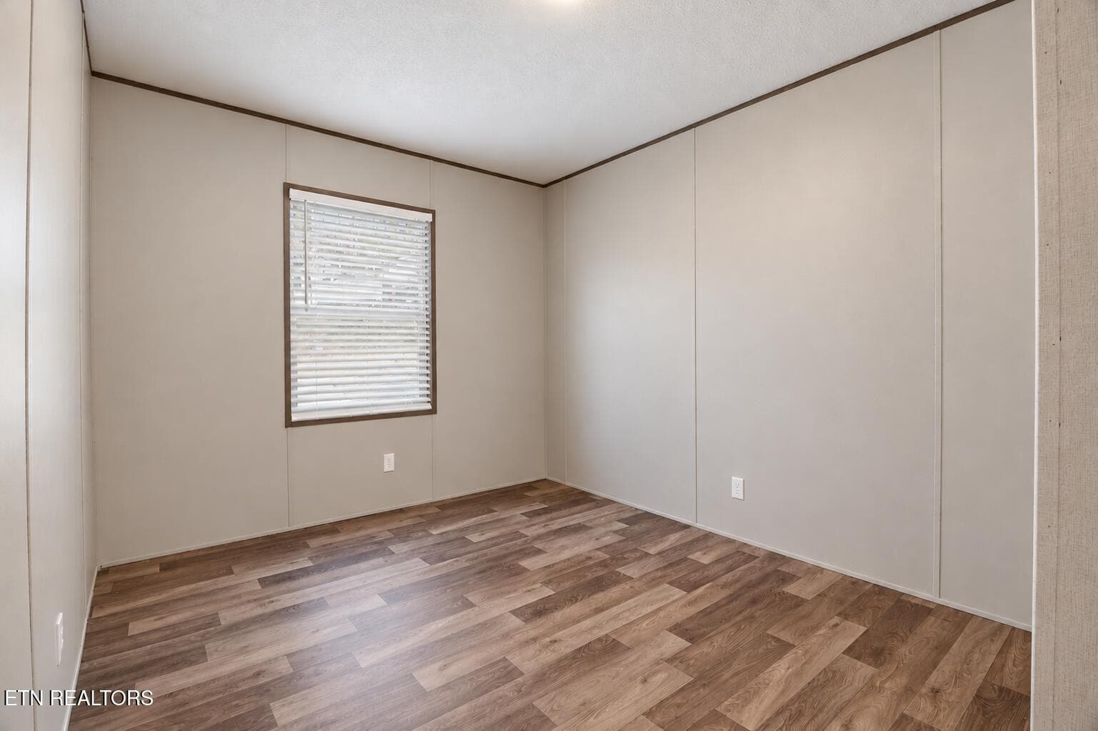 ChatGPT Image Sep 30, 2026, 09_42_10 AM - 3817 Bonnie View Ave, Knoxville, TN 37914