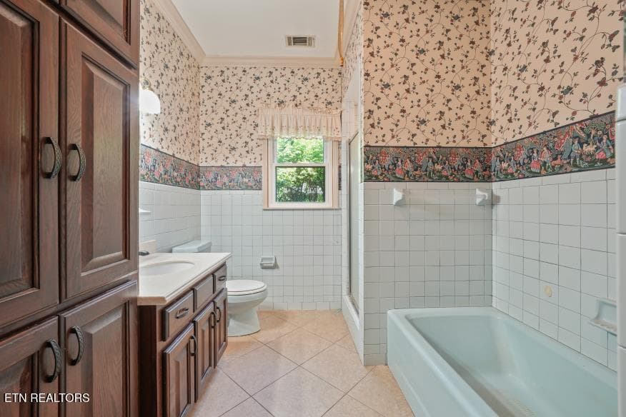 Bathroom - 1210 Briar Lea, Sevierville, TN 37862