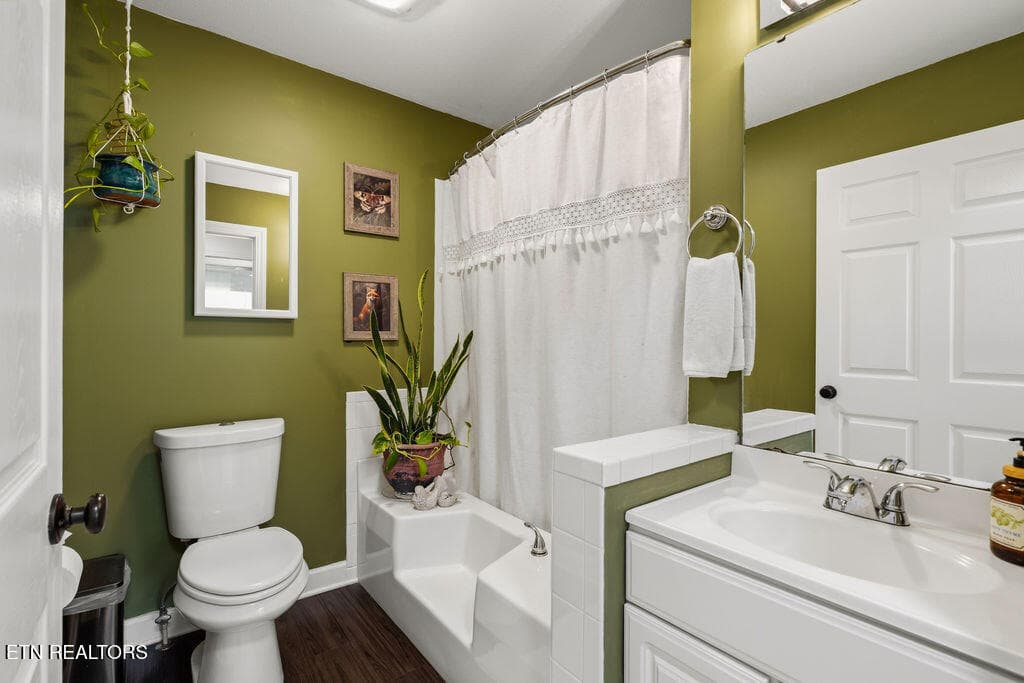 Guest Bath 2 - 205 Channel Drive, Loudon, TN 37774, Loudon
