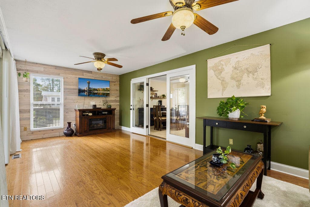 Sunroom - 205 Channel Drive, Loudon, TN 37774, Loudon
