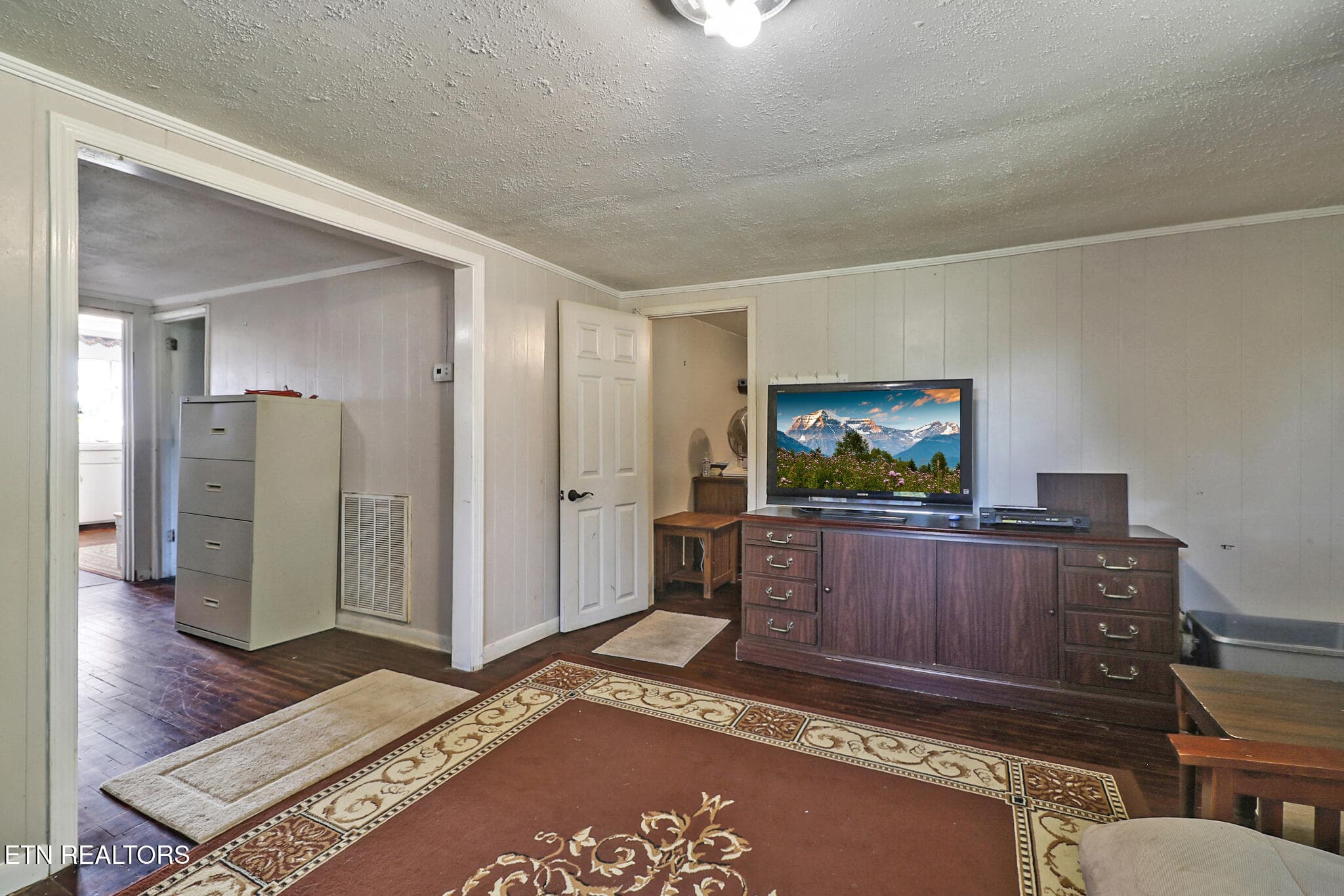 Living Room - 580 Eastland Cemetery Rd, Sparta, TN 38583, Sparta
