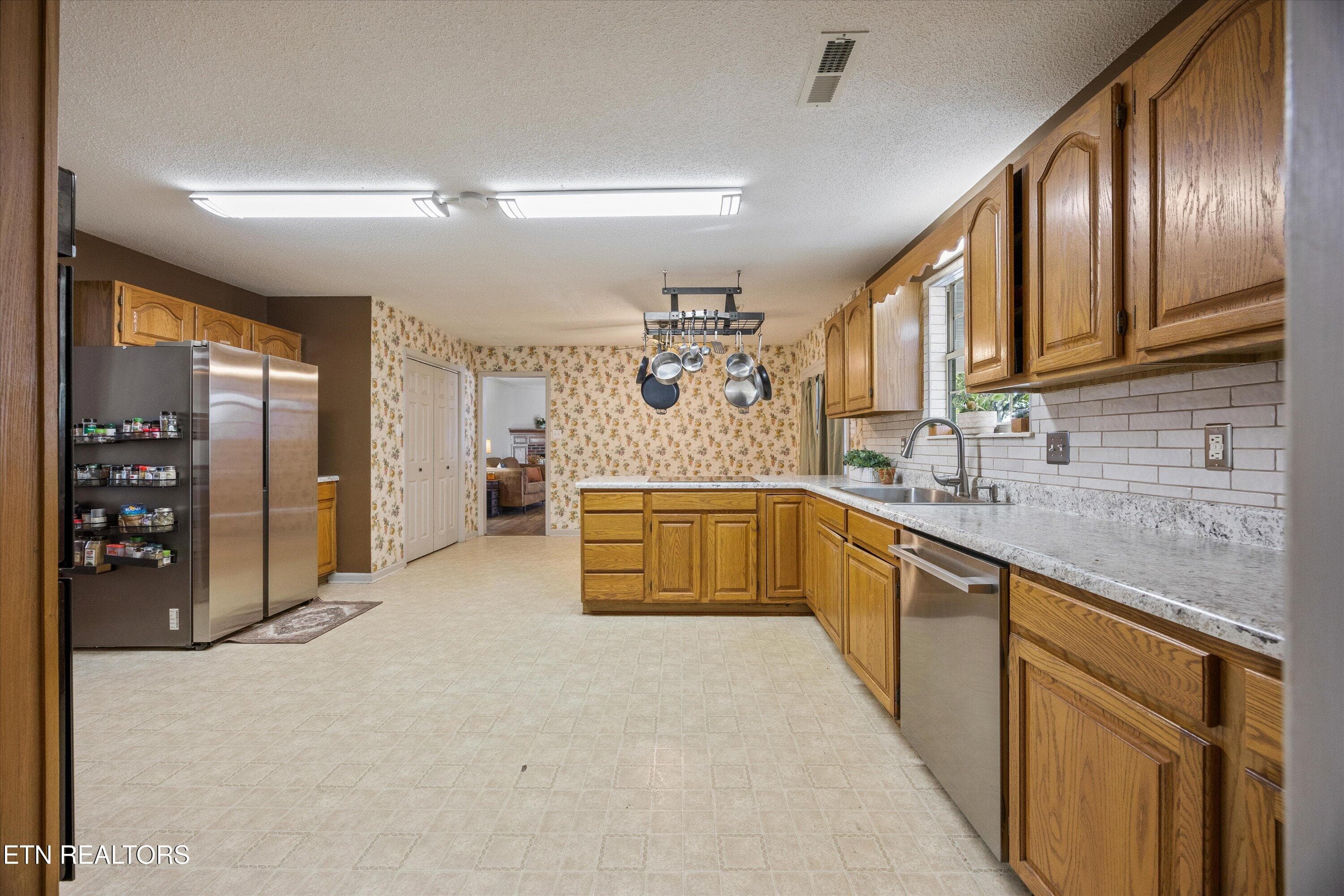 20-9212 Countryway Dr 10 - 9212 Countryway Drive, Knoxville, TN 37922, Knoxville