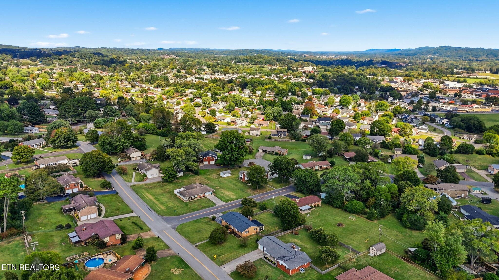 38-web-or-mls-7552 Berkshire Blvd-43 - 7552 Berkshire Blvd, Powell, TN 37849, Powell