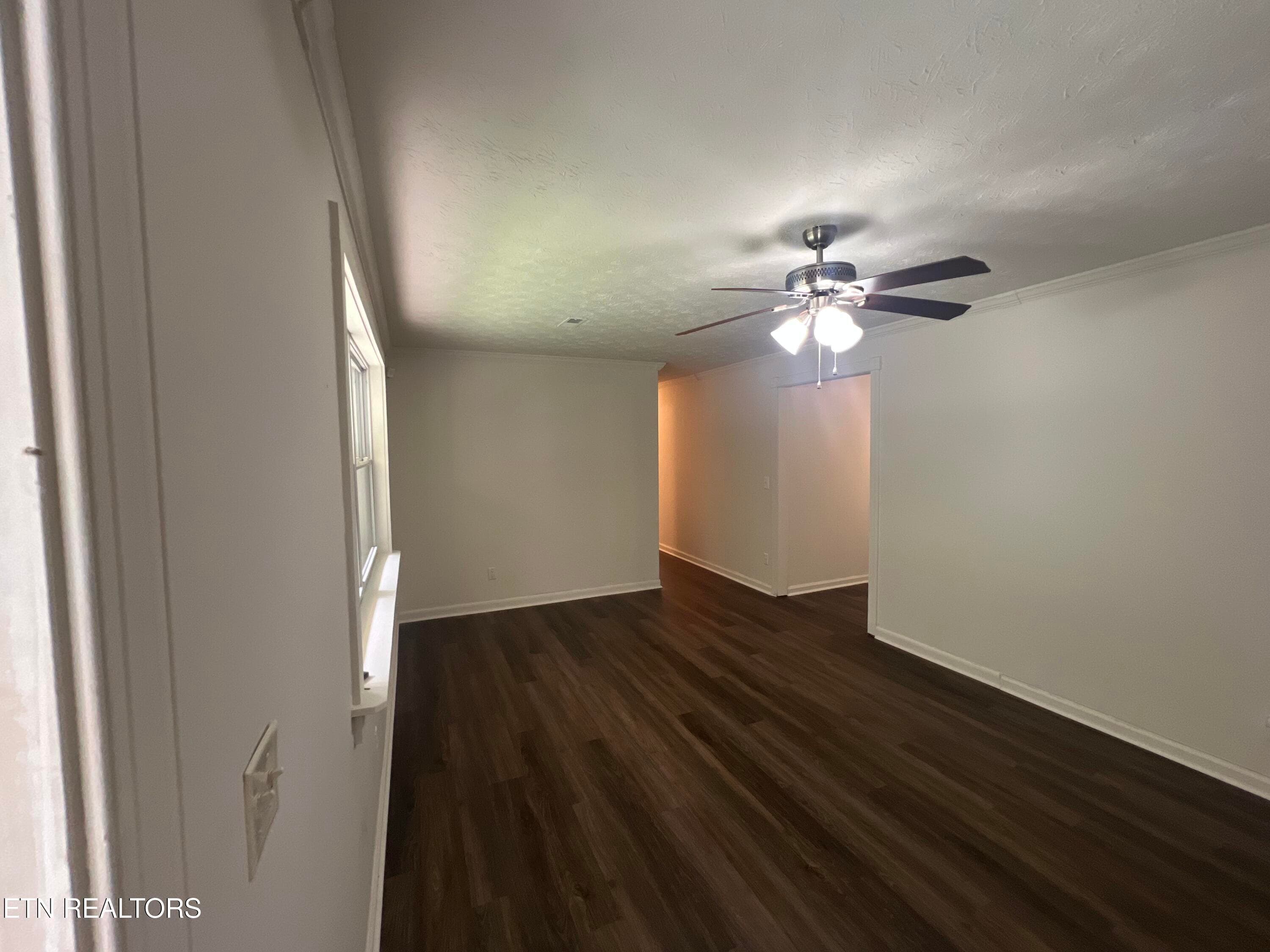 listing_6 - 226 Parliament Rd, Harrogate, TN 37752, Harrogate