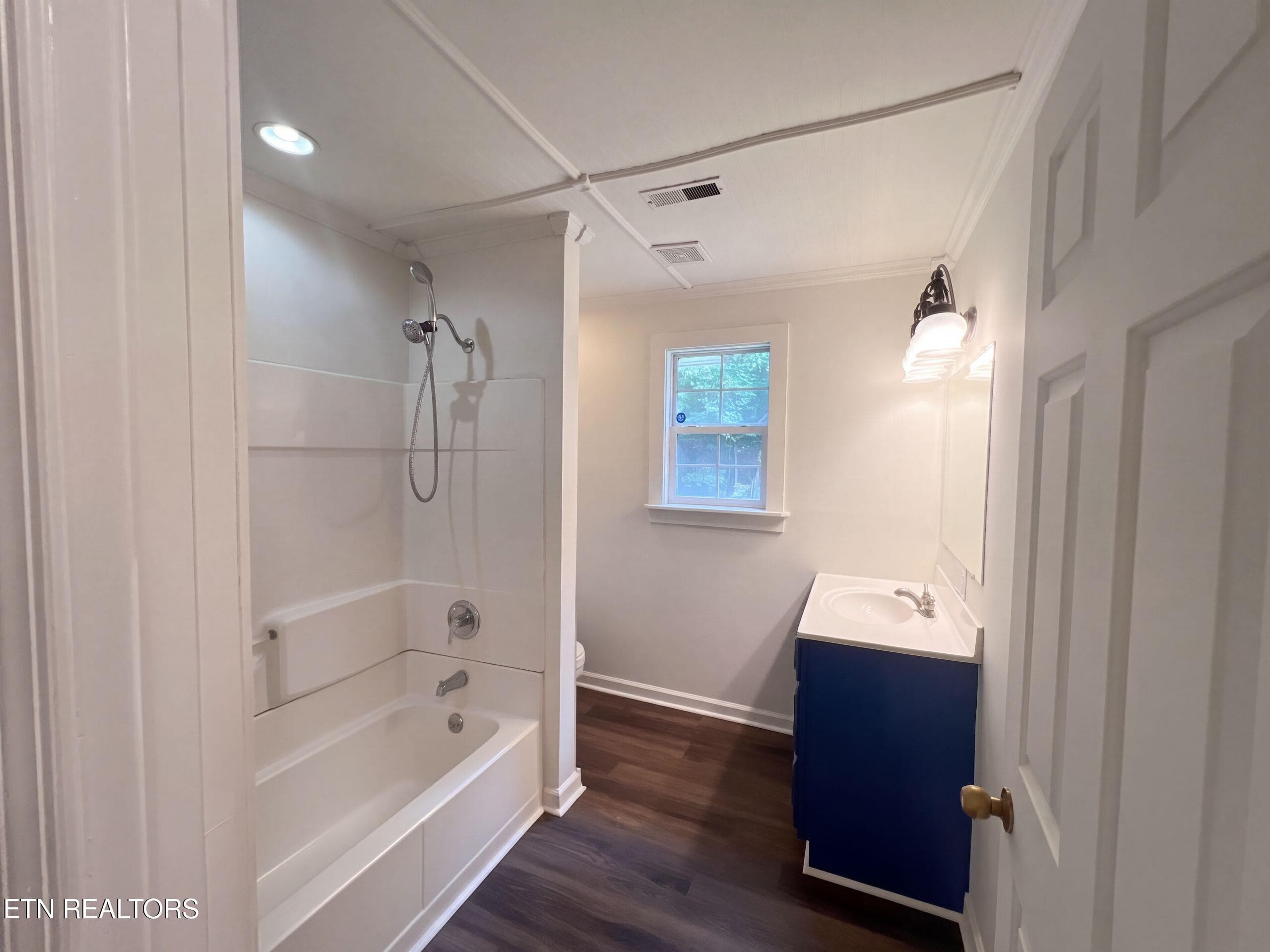 listing_11 - 226 Parliament Rd, Harrogate, TN 37752, Harrogate