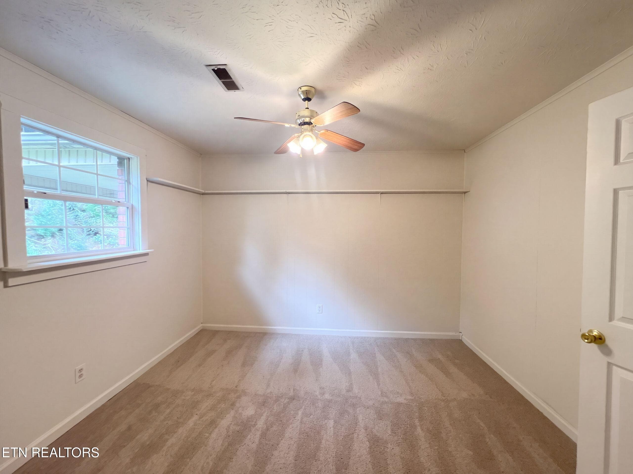 listing_14 - 226 Parliament Rd, Harrogate, TN 37752, Harrogate