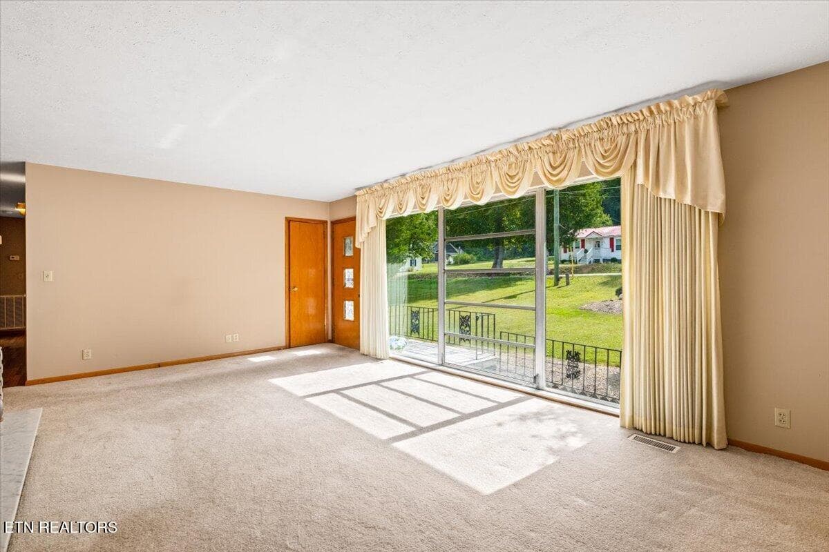 14-154 E Wolf Valley Rd - 154 E Wolf Valley Rd, Heiskell, TN 37754, Heiskell