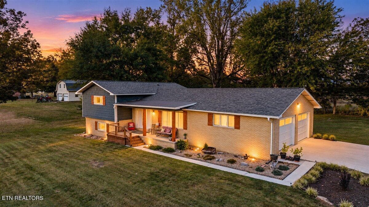 Welcome home - 328 Brown Crest Rd, LaFollette, TN 37766, LaFollette
