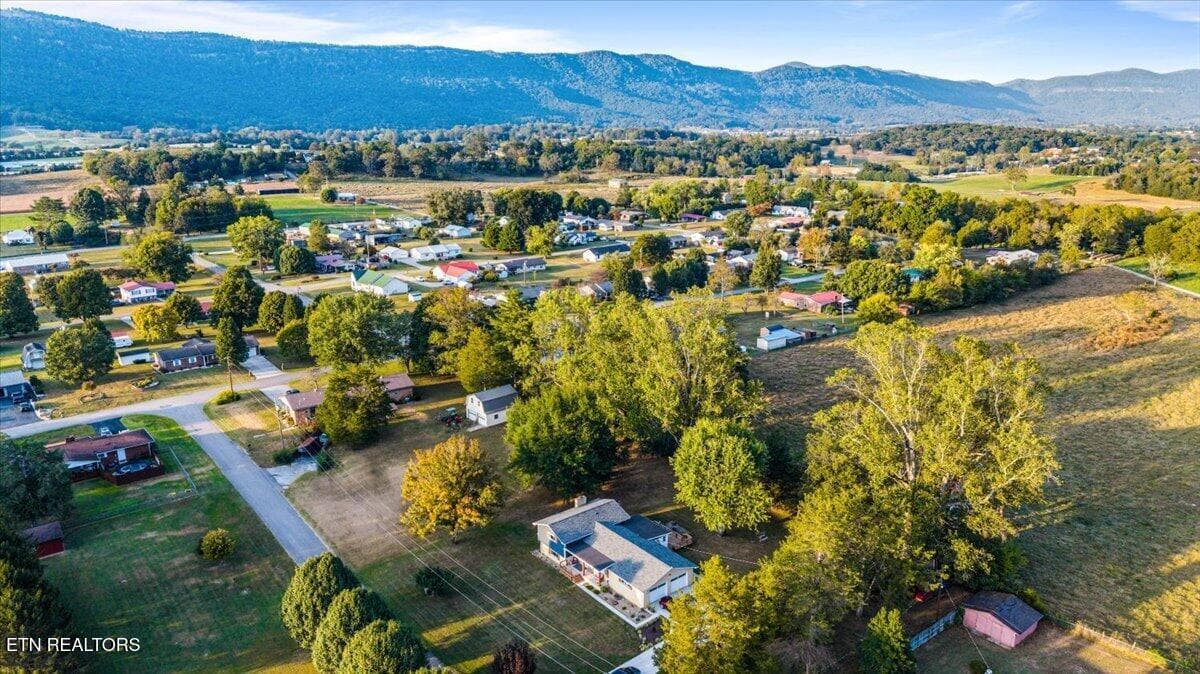 Foothils of the Cumberland Mountains - 328 Brown Crest Rd, LaFollette, TN 37766, LaFollette