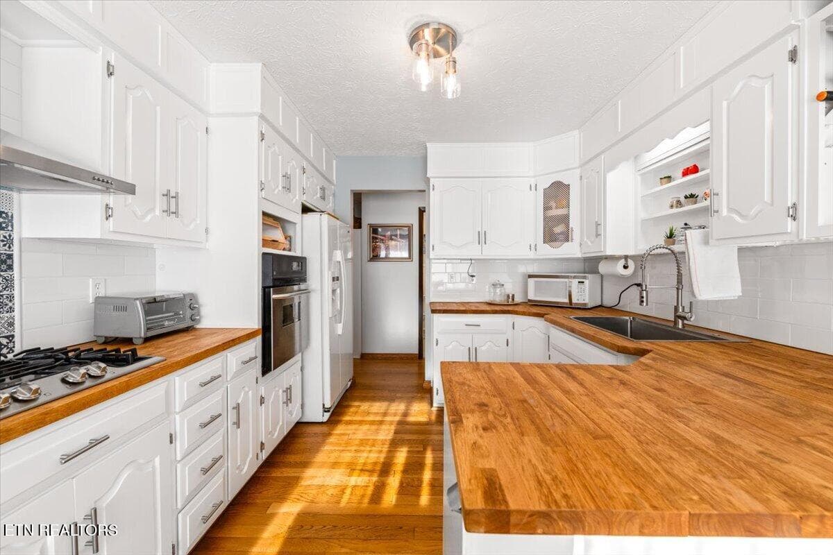 Kitchen w recent updates - 328 Brown Crest Rd, LaFollette, TN 37766, LaFollette