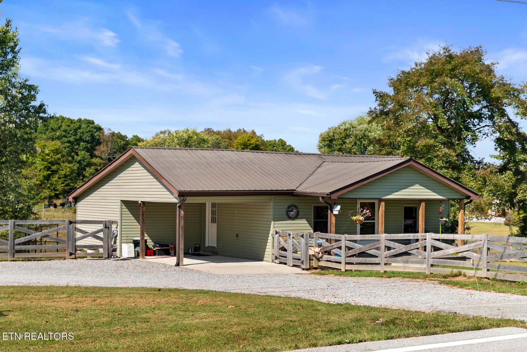 289 Westel Rd, Rockwood, TN 37854