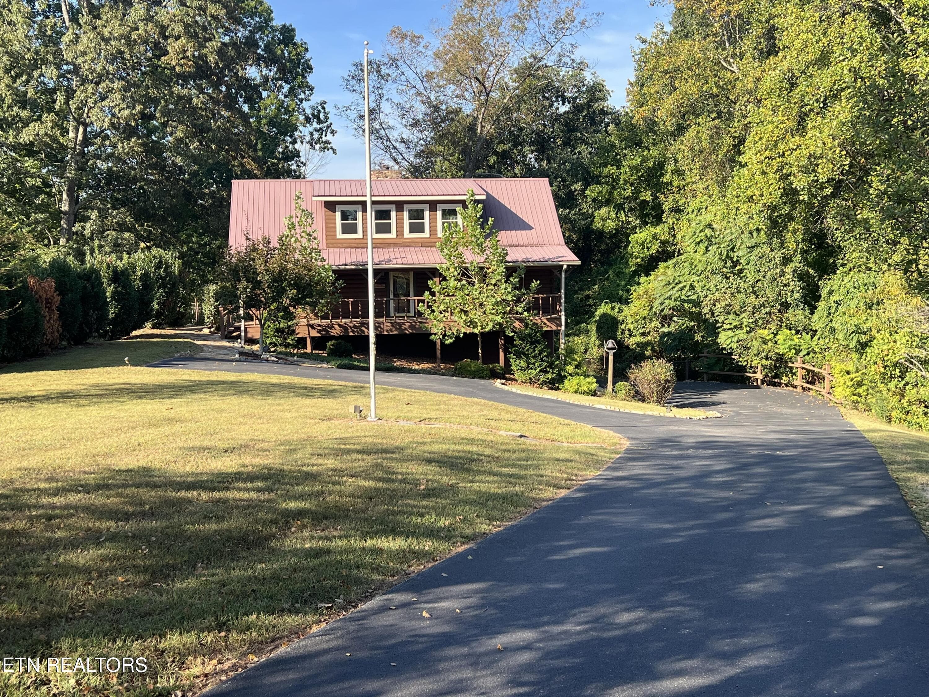142 Rayahs Way, Quebeck, TN 38579