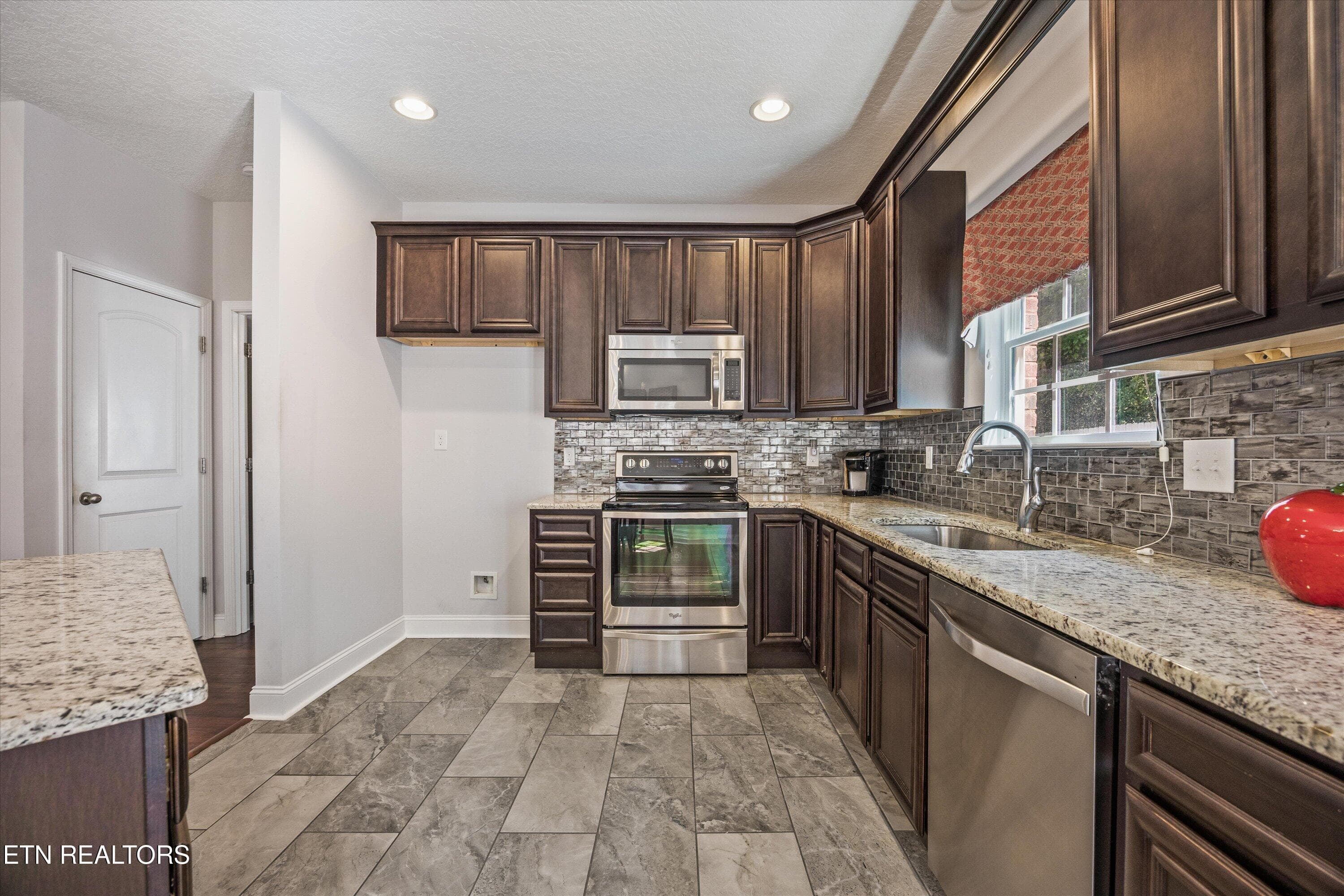Hallway to the left leads you to Primary - 6250 Patel Way, Knoxville, TN 37909, Knoxville