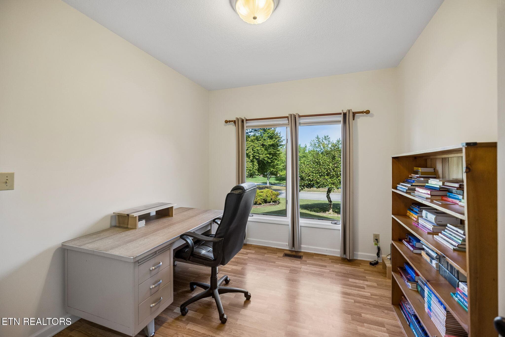 Bedroom 1/office - 937 Andover Blvd, Alcoa, TN 37701, Alcoa