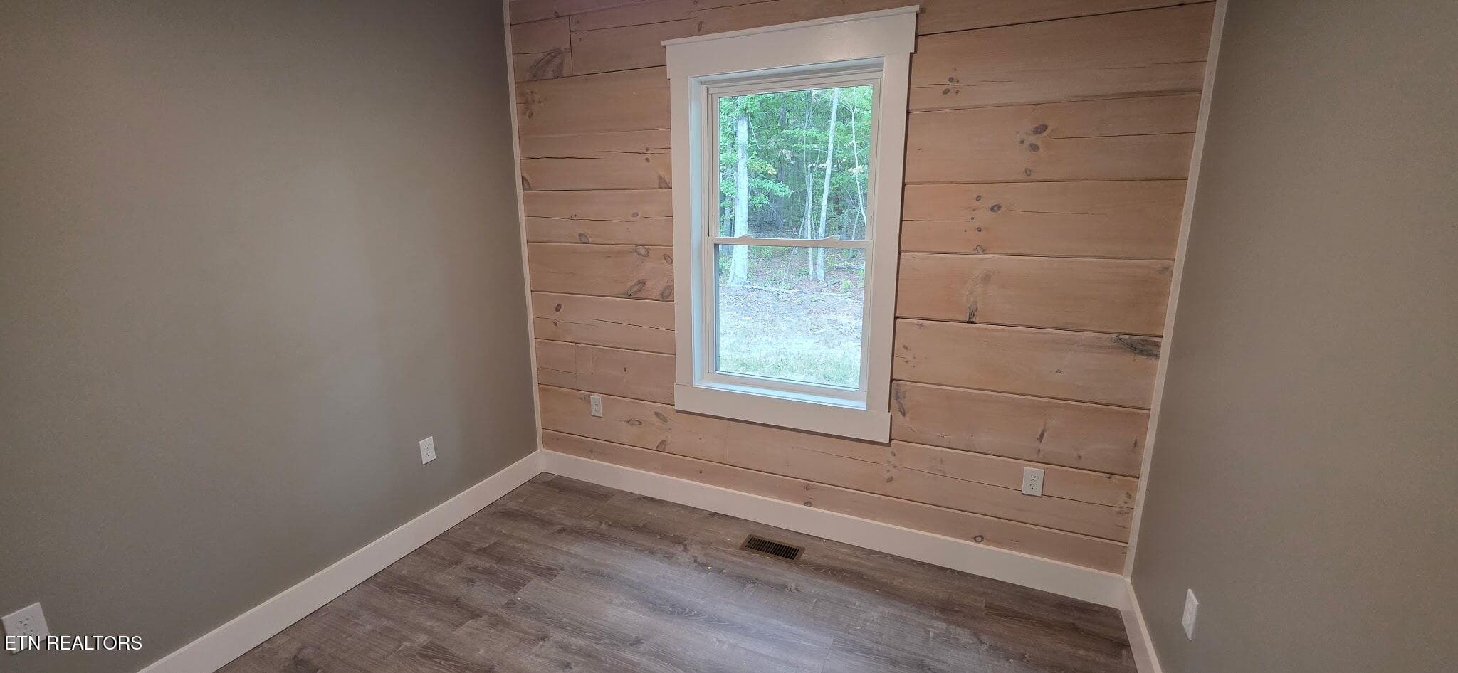 1000031197 - 376 Lakeshore Drive, Monterey, TN 38574, Monterey