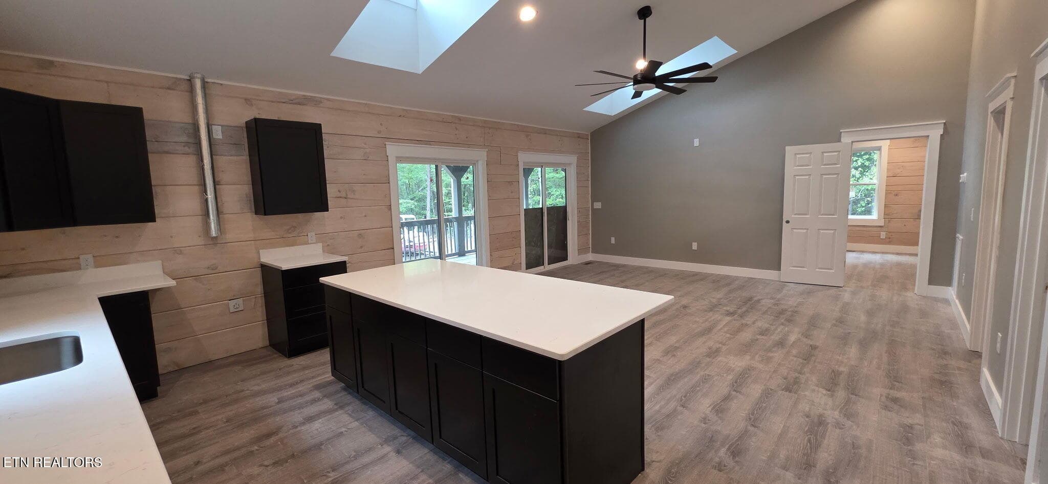 1000031193 - 376 Lakeshore Drive, Monterey, TN 38574, Monterey