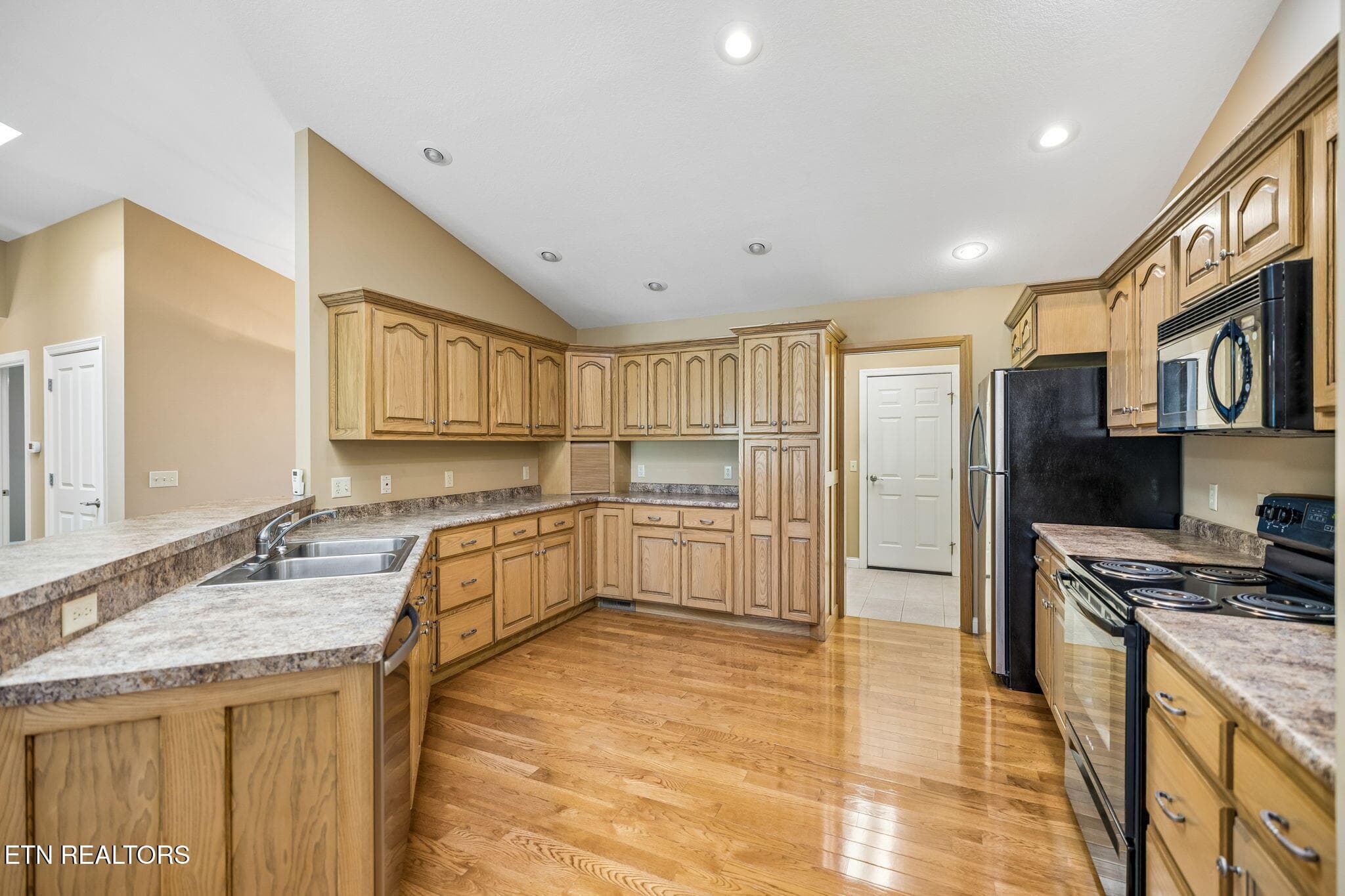 21-159 Greenwood Rd - (30) - 159 Greenwood Rd, Crossville, TN 38558, Crossville
