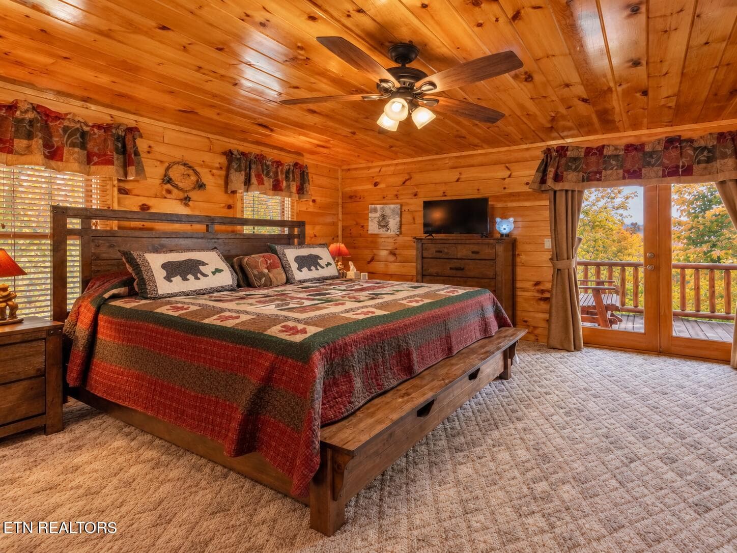 Cozy Rustic Cabin Bedroom in Autumn - 3341 Sugar Maple Loop Rd, Sevierville, TN 37862