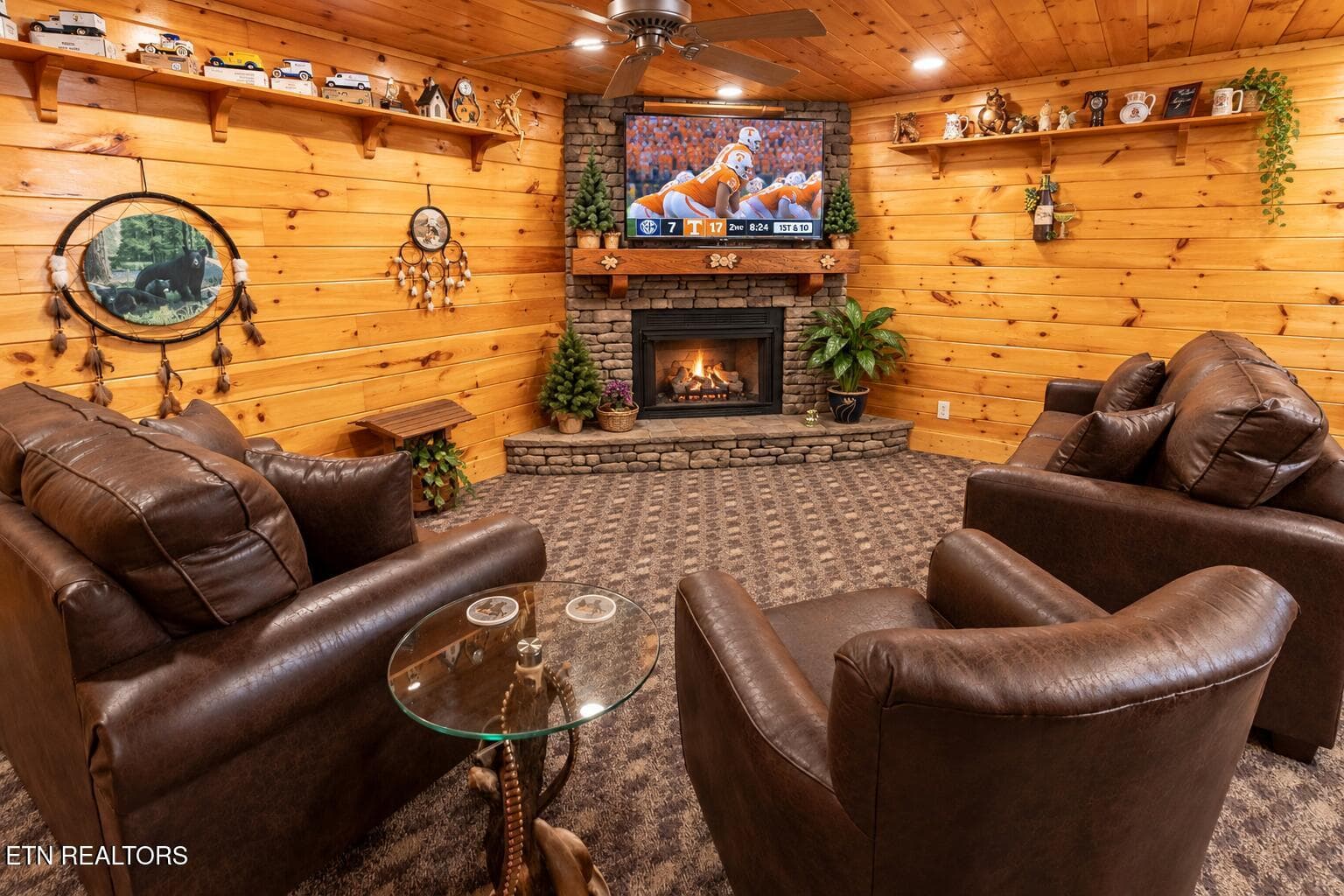 Cozy Tennessee Cabin Game Room - 3341 Sugar Maple Loop Rd, Sevierville, TN 37862
