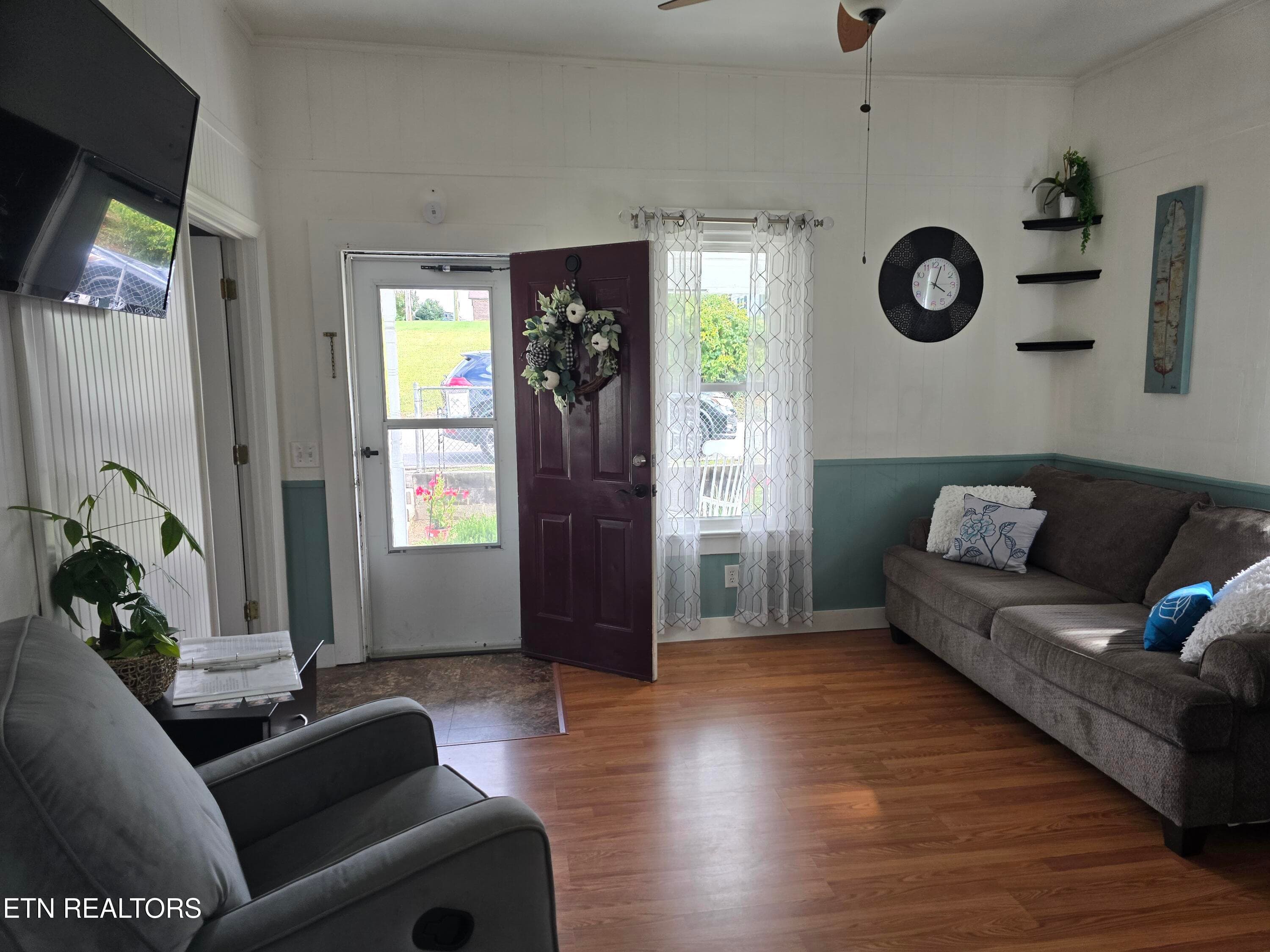 from kit view to front door - 248 Hannum St, Alcoa, TN 37701