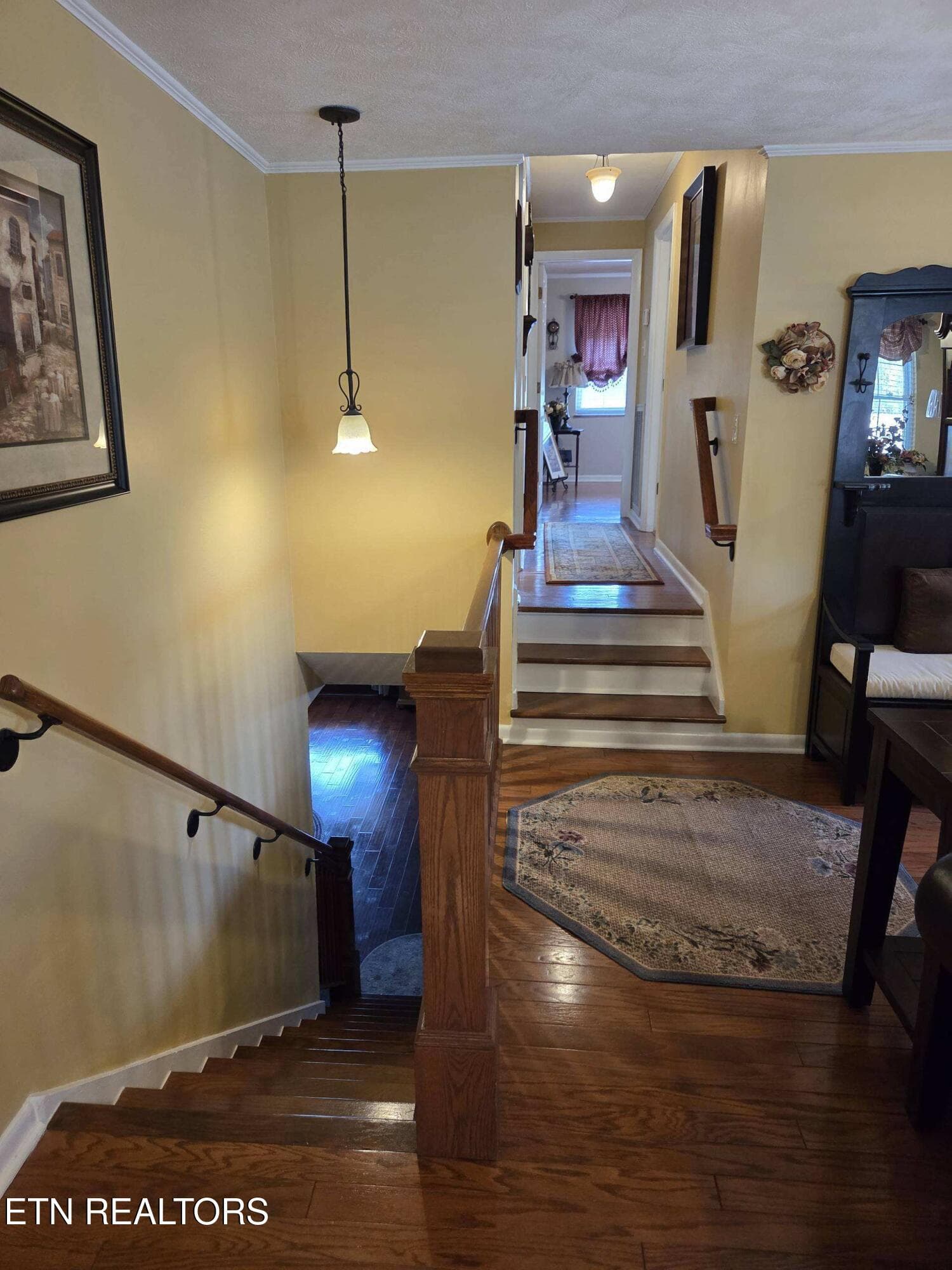 main - 572 Mountain Rd, Clinton, TN 37716, Clinton
