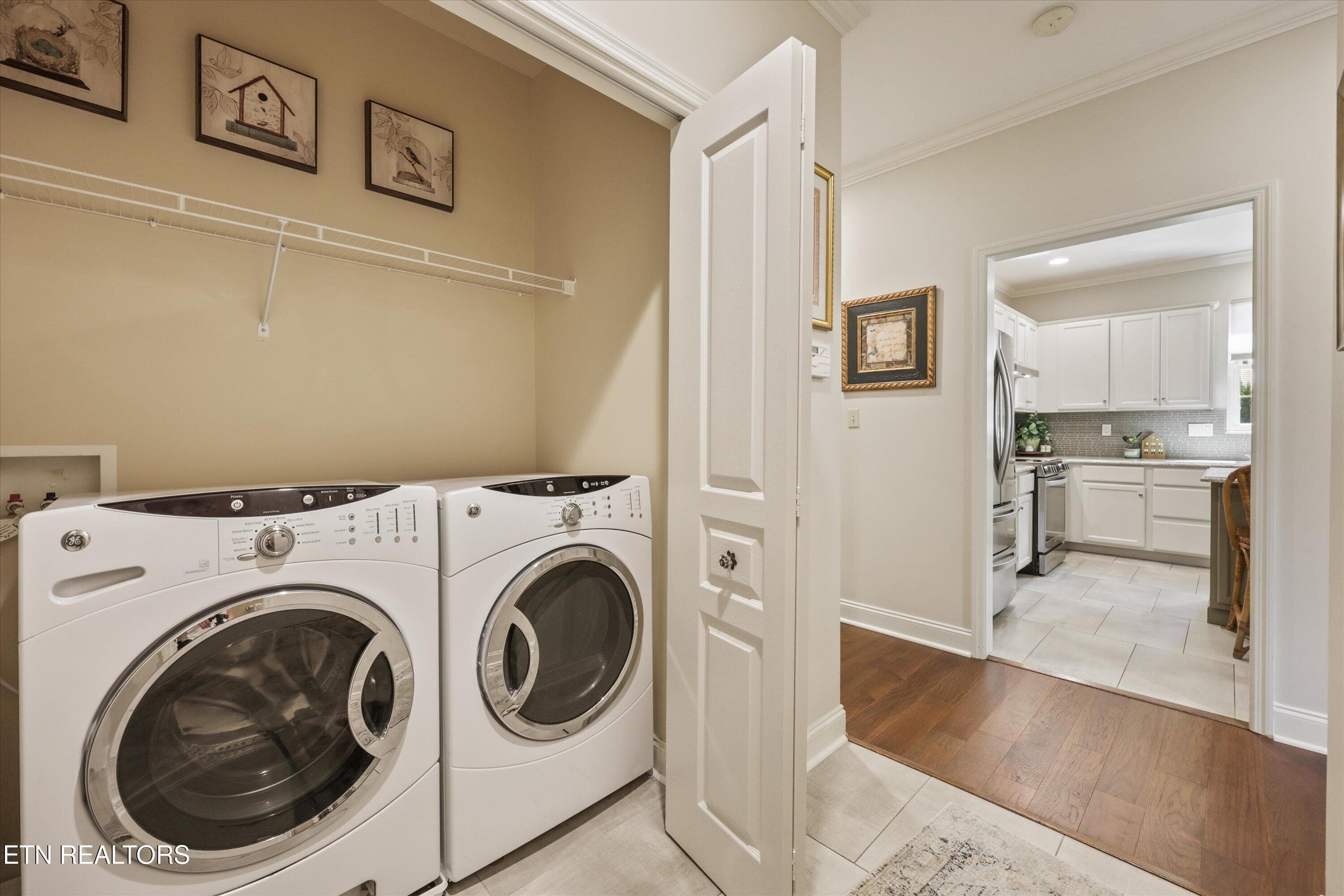 Laundry - 11504 Kimball Lane, Knoxville, TN 37934, Knoxville