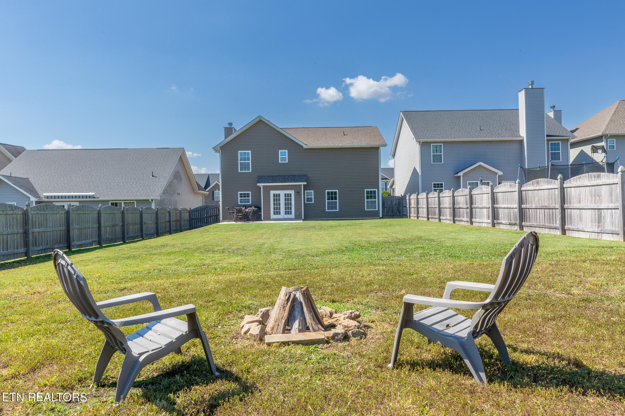 fire pit - 7528 Dupree Rd, Knoxville, TN 37920, Knoxville