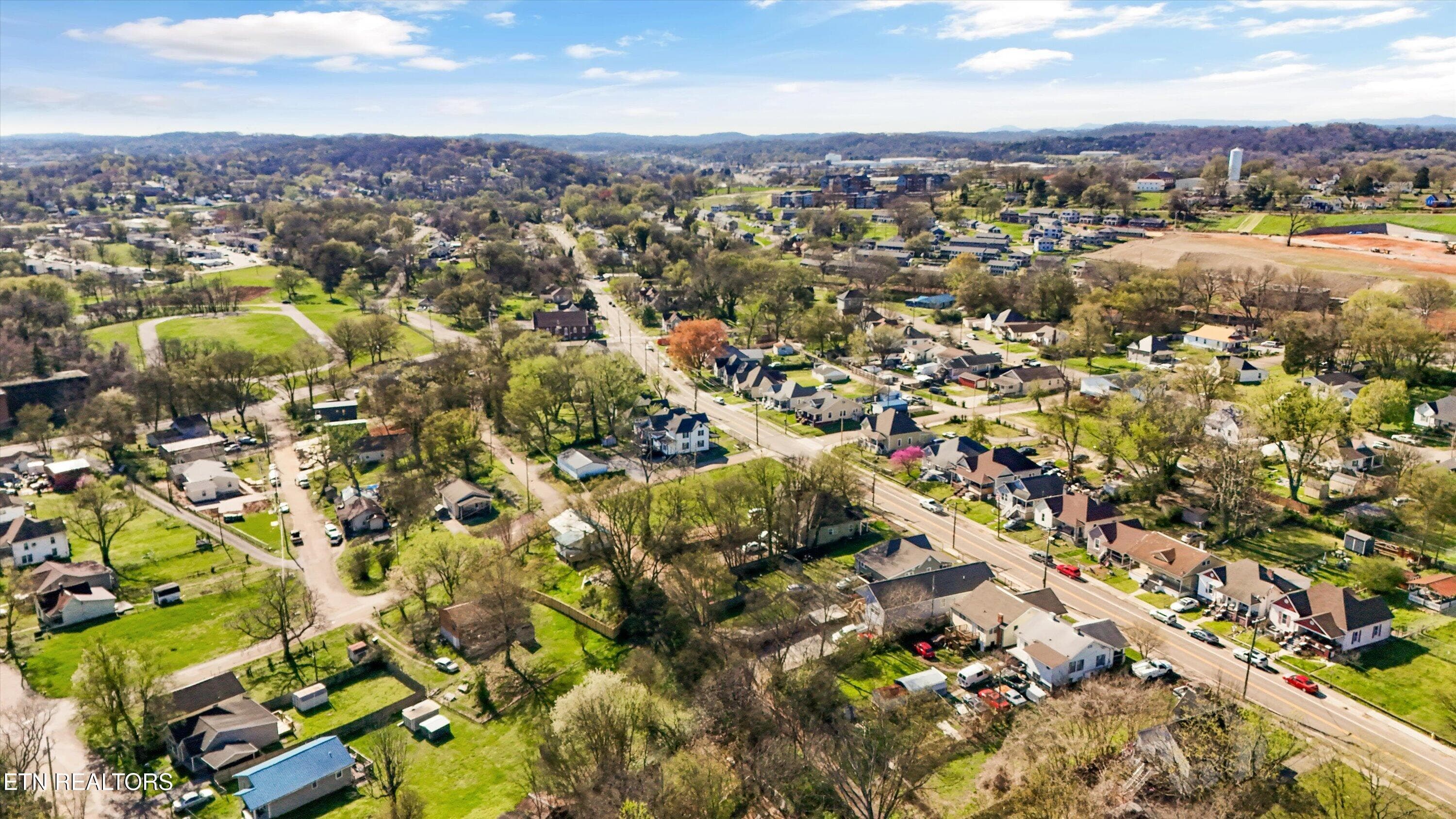 32-1332 Beaumont Ave 32 - 1332 Beaumont Ave, Knoxville, TN 37921, Knoxville