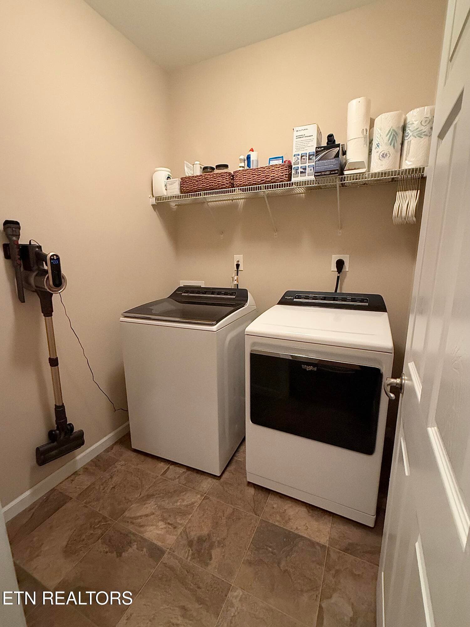 laundry - 7528 Dupree Rd, Knoxville, TN 37920, Knoxville