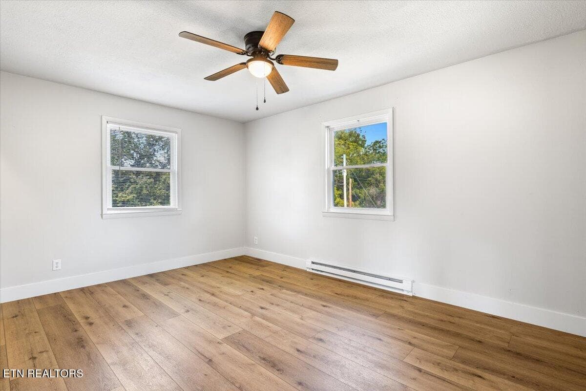 27-234 College Park Dr - 234 College Park Rd, LaFollette, TN 37766, LaFollette