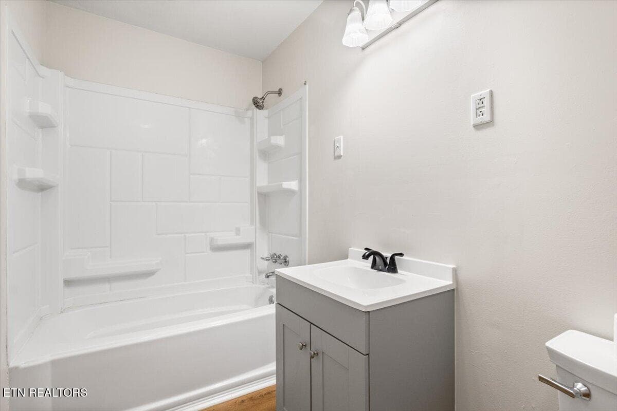 26-234 College Park Dr - 234 College Park Rd, LaFollette, TN 37766, LaFollette