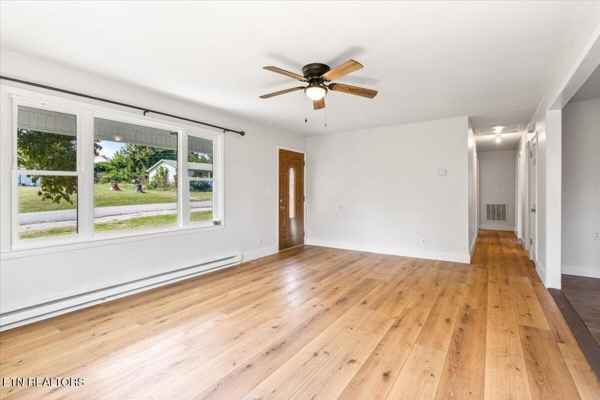 16-234 College Park Dr - 234 College Park Rd, LaFollette, TN 37766, LaFollette