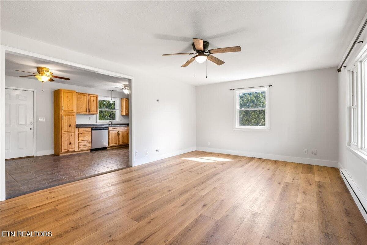 14-234 College Park Dr - 234 College Park Rd, LaFollette, TN 37766, LaFollette