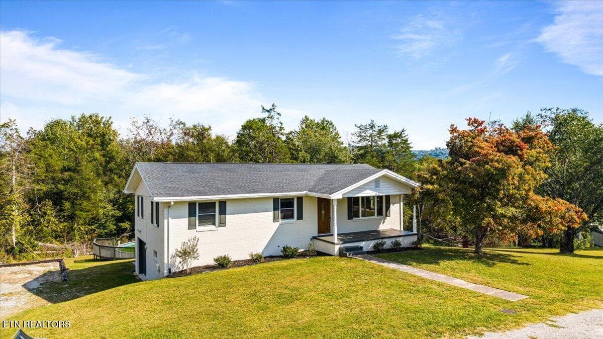 09-234 College Park Dr - 234 College Park Rd, LaFollette, TN 37766, LaFollette